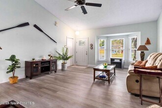 308 Tamarind Cir NW in Palm Bay, FL - Building Photo - Building Photo