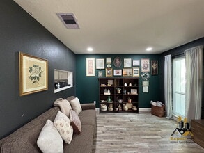 3516 Gold Creek Ln in Sacramento, CA - Building Photo - Building Photo