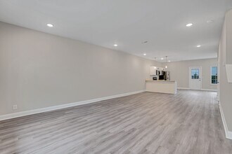 Excell Pointe 2 Bedroom Townhomes in Clarksville, TN - Building Photo - Building Photo