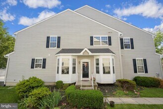 33 Weaver Dr in Evesham, NJ - Building Photo - Building Photo