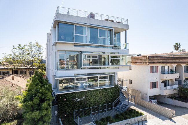 12770 Caswell Avenue in Los Angeles, CA - Foto de edificio - Building Photo