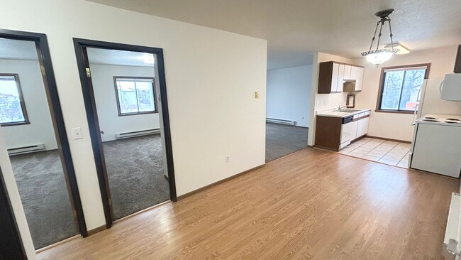 Evans Place 2 in Fargo, ND - Building Photo - Interior Photo