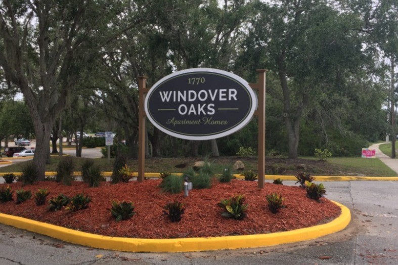 Windover Oaks in Titusville, FL - Foto de edificio