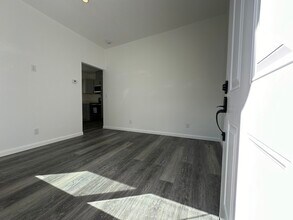 124 Los Gatos Blvd in Los Gatos, CA - Building Photo - Building Photo