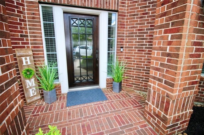 2520 Garnetfield Ln in Friendswood, TX - Foto de edificio - Building Photo