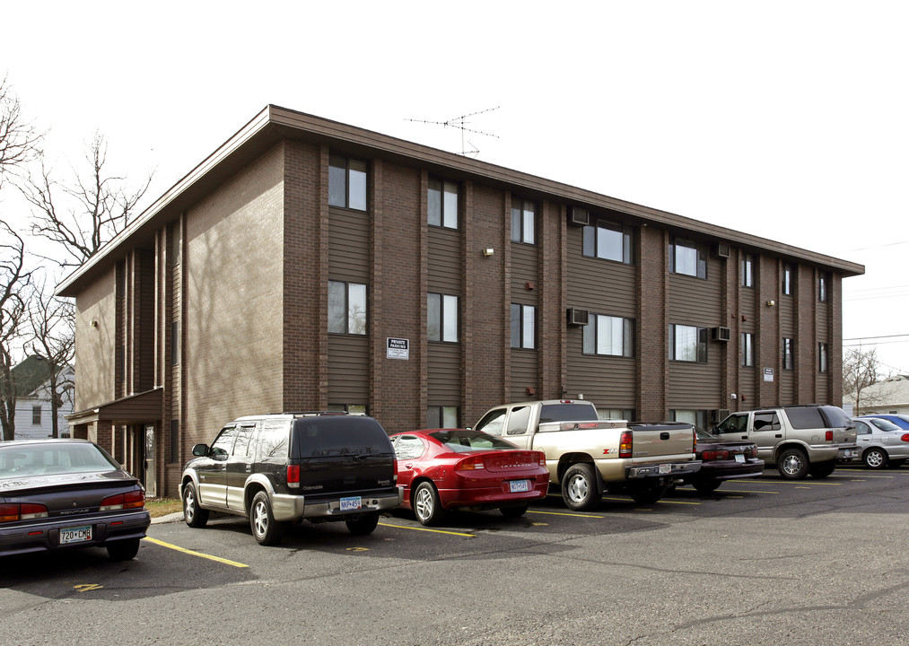 Campus Edge in St. Cloud, MN - Building Photo