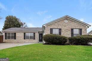 9555 Fairway Turn in Jonesboro, GA - Building Photo