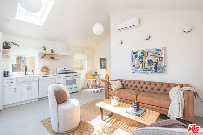 property at 4949 Sycamore Terrace