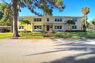 606 12th Ave NE, Unit 1 in St. Petersburg, FL - Building Photo