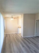 260 N Oak Ave, Unit 12 in Pasadena, CA - Foto de edificio - Building Photo