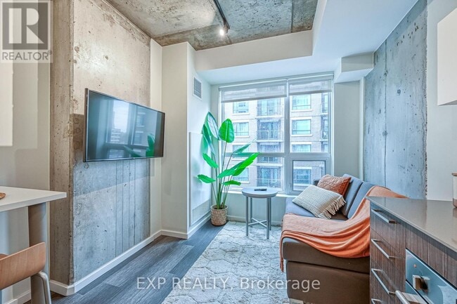 property at 211-211 Besserer St