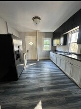 430 Florence St in Waterloo, IA - Foto de edificio - Building Photo