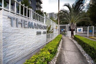 850 N Miami Ave in Miami, FL - Building Photo - Building Photo