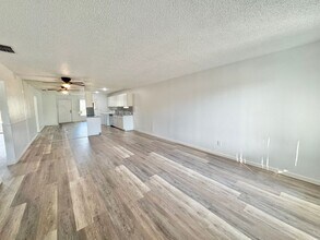 383 Winter Ridge Blvd in Winter Haven, FL - Building Photo - Building Photo