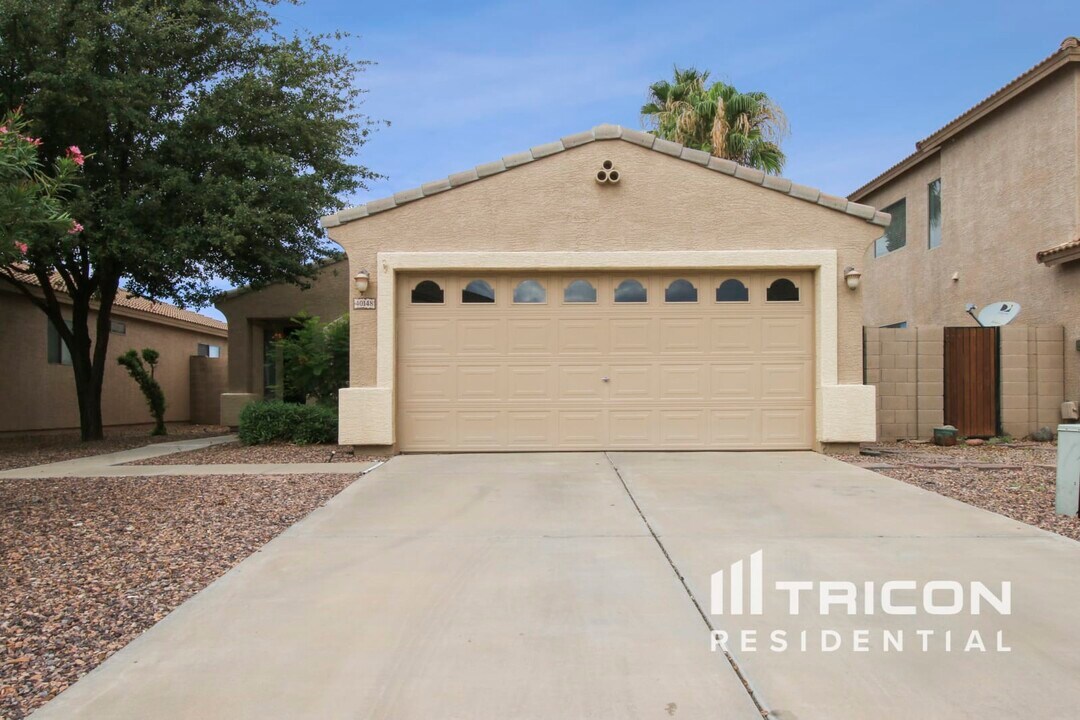 40148 Calabria St in San Tan Valley, AZ - Building Photo