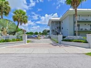 7403 SW 82nd St in Miami, FL - Building Photo - Building Photo