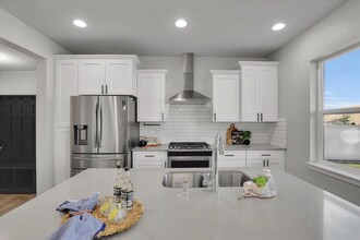 273 S Legacy Ridge Dr in Liberty Lake, WA - Foto de edificio - Building Photo