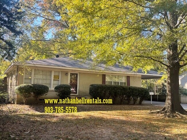 property at 2578 Simpson St