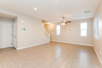 10644 Gale Wind Ct in Las Vegas, NV - Building Photo - Building Photo