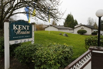Kent Meadows in Kent, WA - Building Photo - Building Photo