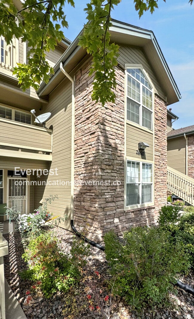 property at 2860 W Centennial Dr