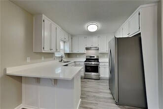 5413 Milling Ct in Powder Springs, GA - Building Photo - Building Photo