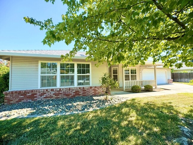 property at 3230 Prairie Creek Dr
