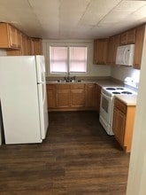 204 Madison St in Nelsonville, OH - Building Photo - Building Photo