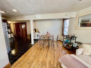 300 North St, Unit APT2 in Boston, MA - Building Photo - Building Photo