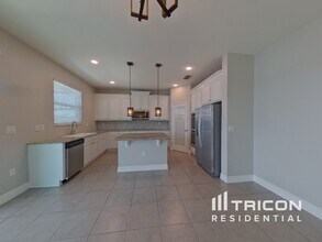 2803 Wagon Wheel Trl in St. Cloud, FL - Foto de edificio - Building Photo