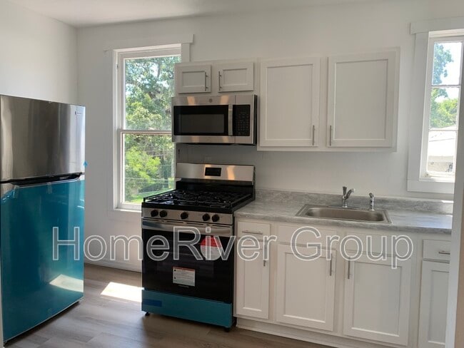 property at 1616 Willow Branch Ave