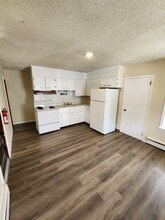 15 E Broad St in Millville, NJ - Building Photo - Building Photo