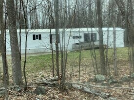 9 West Rd in Belgrade, ME - Building Photo