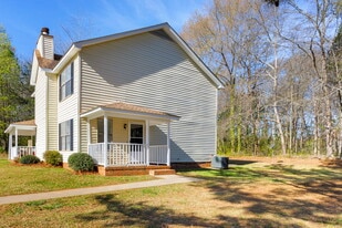 103 Montague Dr in Greenville, SC - Building Photo