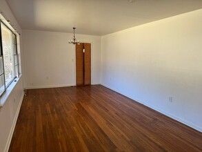 1445 Brinoy Dr in Jackson, MS - Building Photo - Building Photo