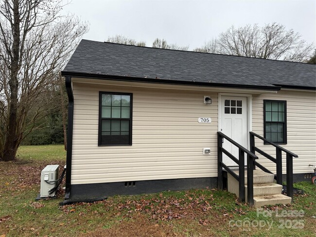 property at 705 N Main St