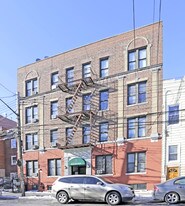 35-20 97th St in Flushing, NY - Building Photo