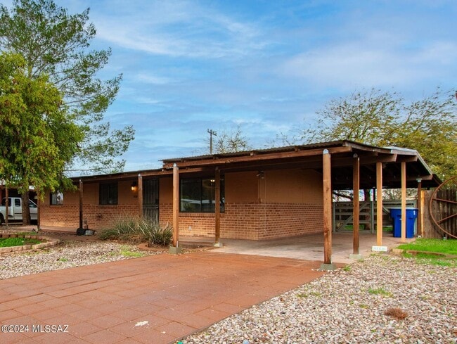 property at 4749 E 24th St