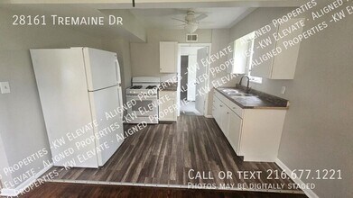 28161 Tremaine Dr in Euclid, OH - Building Photo - Building Photo