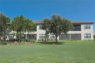 12740 Sorrento Wy in Bradenton, FL - Building Photo - Building Photo