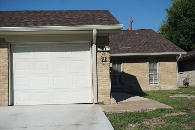 property at 1915 Normal Park Dr