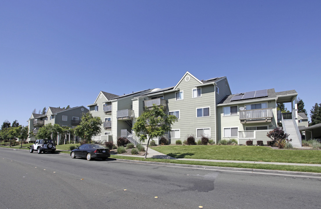 Eden Baywood Apartments in Fremont, CA - Foto de edificio