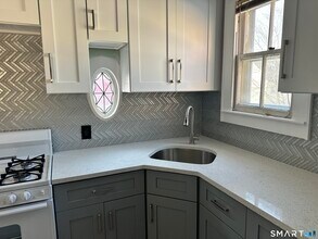 1537 Chapel St in New Haven, CT - Building Photo - Building Photo