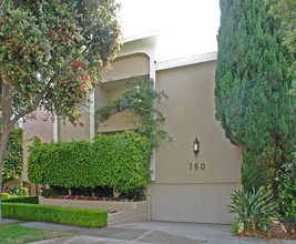 150 N Clark Dr in Beverly Hills, CA - Building Photo - Building Photo