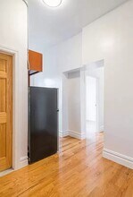 122 Norfolk St-Unit -26B in New York, NY - Building Photo - Building Photo