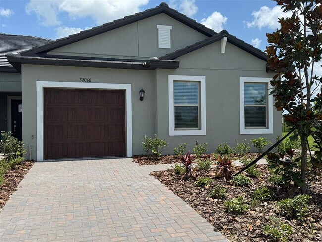 32040 Griffin Sands Ln in San Antonio, FL - Building Photo - Building Photo