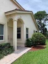 9333 World Cup Way in Port St. Lucie, FL - Building Photo