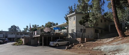 Highland Cove in Los Angeles, CA - Building Photo - Building Photo