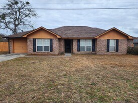 908 Primrose Ln in Hinesville, GA - Building Photo