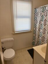 102 Loch Lane Dr, Unit Apt 2 in Louisa, VA - Foto de edificio - Building Photo